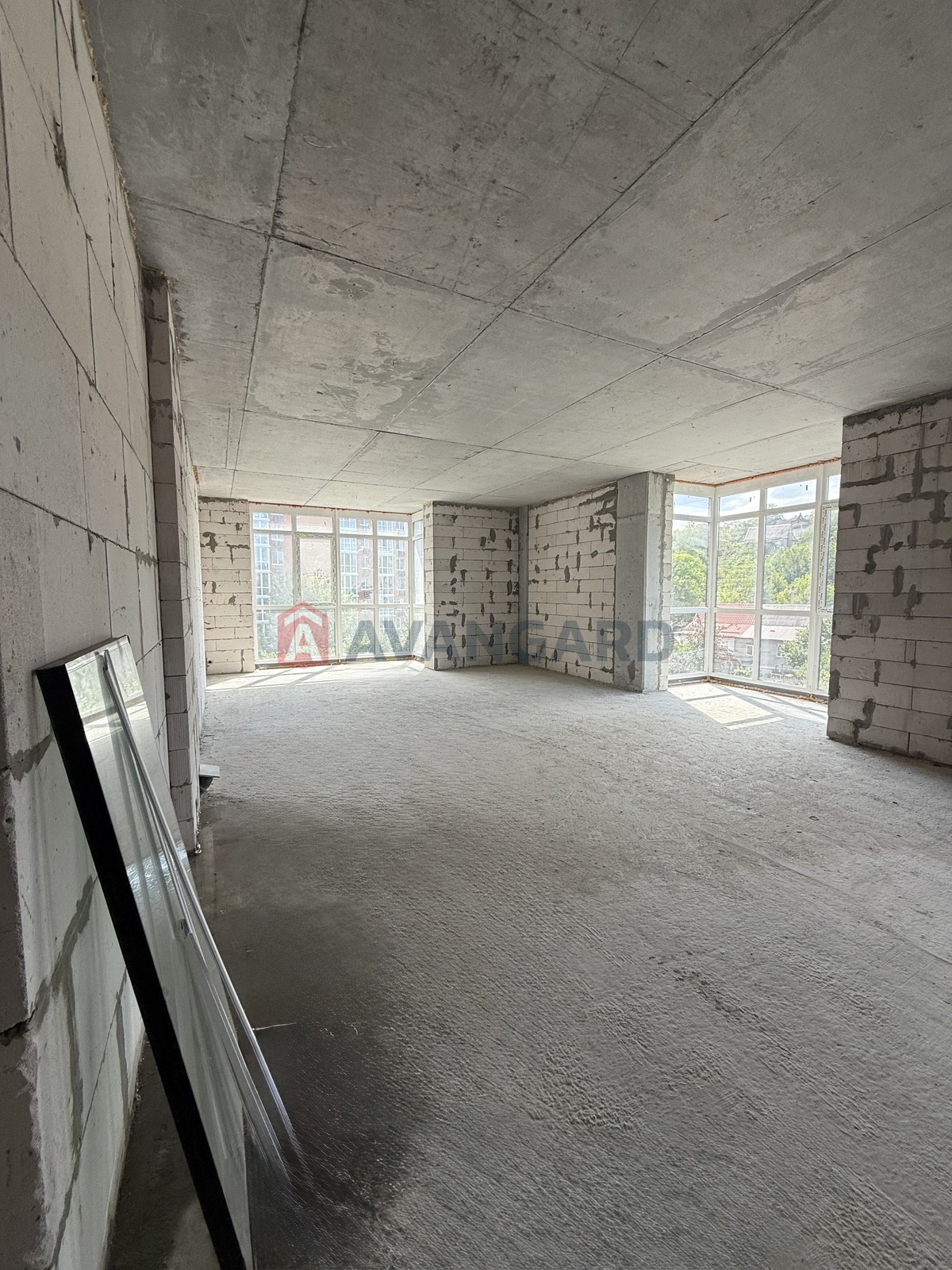 2 ��. ��������, 60/-/- ��. �., 3/4 ������ ���� 2