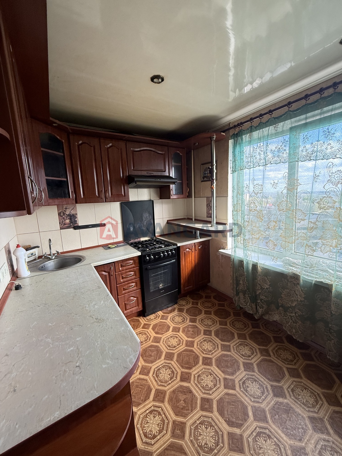 2 ��. ��������, 50/-/8 ��. �., 7/9 ������ ���� 7