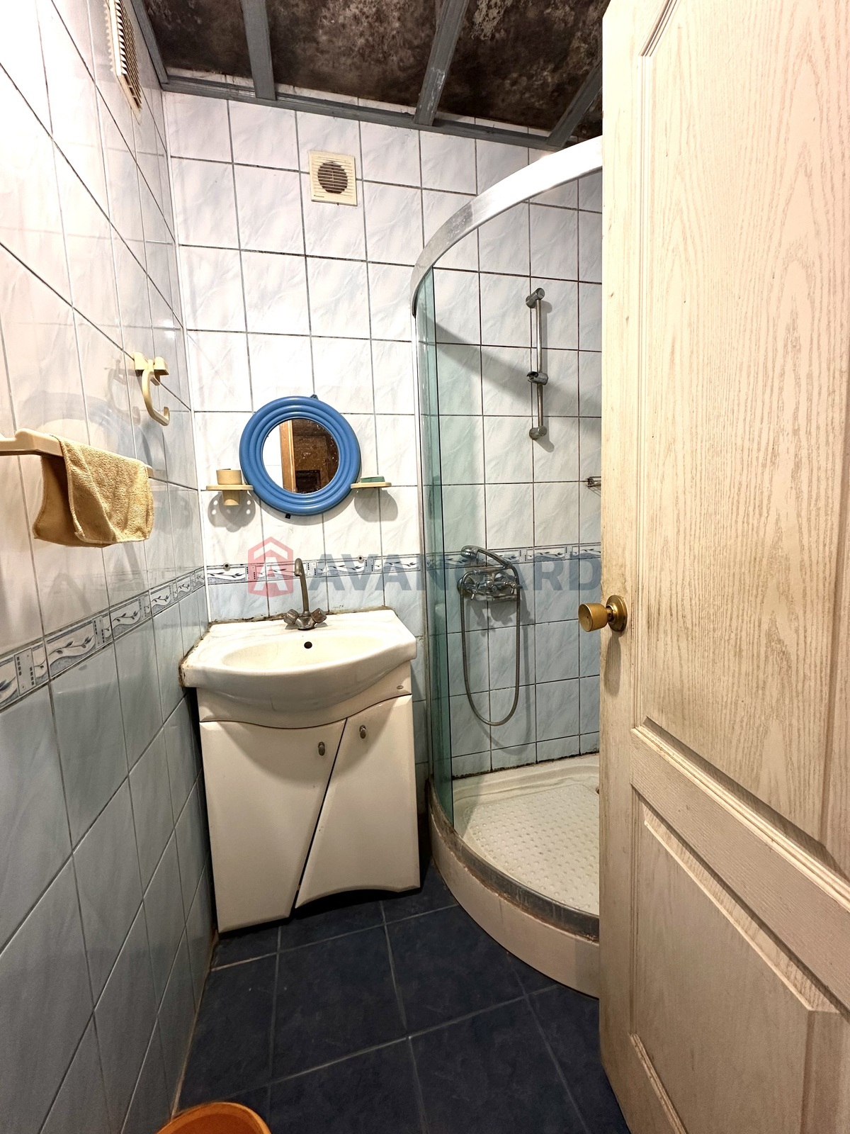 4 ��. ��������, 79,4/9,6/46,3 ��. �., 4/4 ������ ���� 7