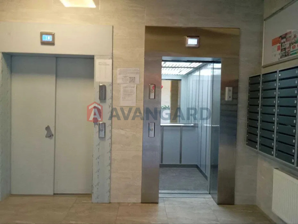 1 ��. ��������, 37/-/7 ��. �., 8/16 ������ ���� 17