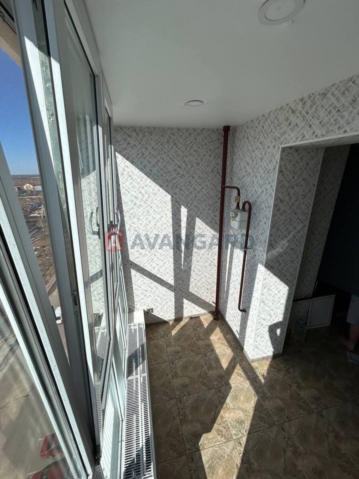 1 ��. ��������, 40/15/14 ��. �., 9/10 ������ ���� 22