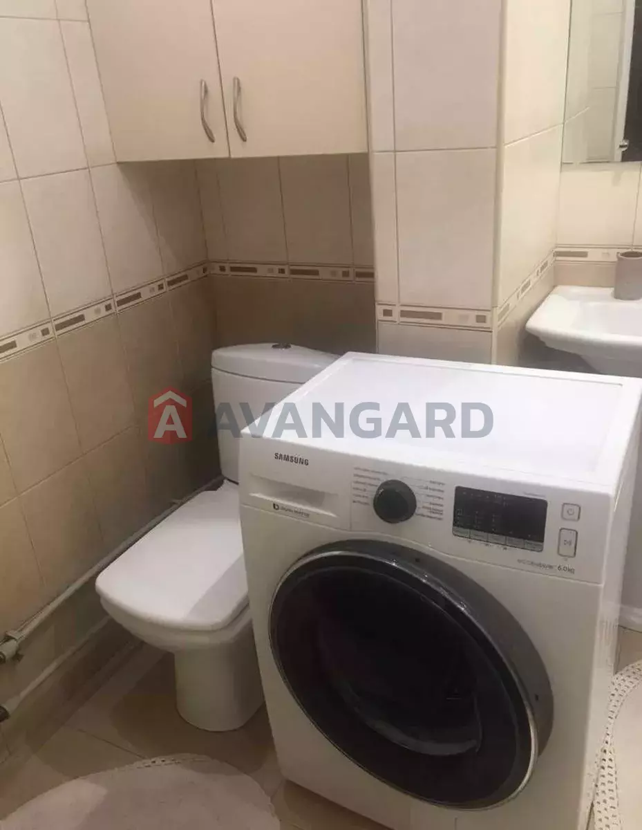 3 ��. ��������, 68/-/10 ��. �., 9/10 ������ ���� 5
