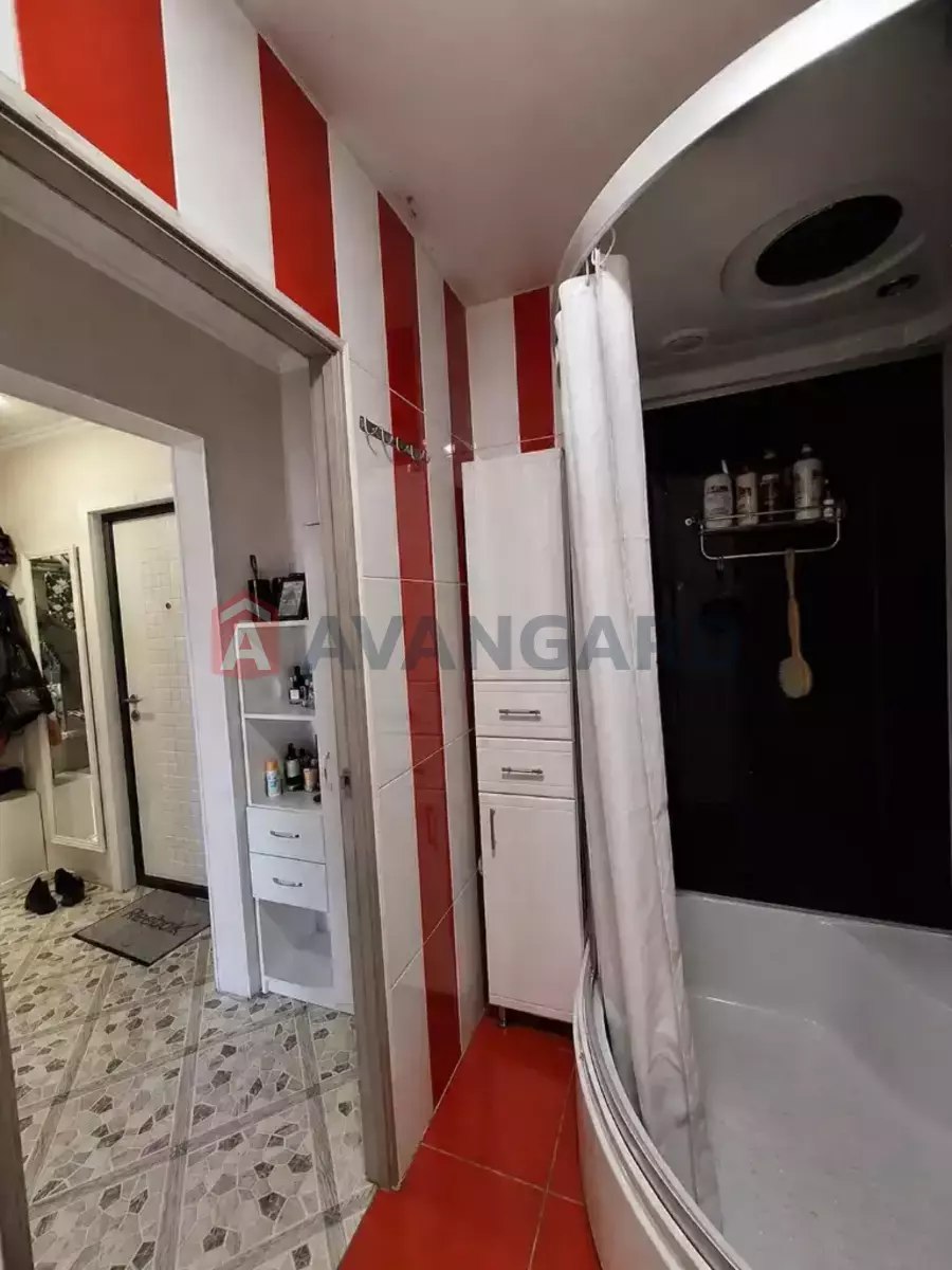 2 ��. ��������, 47/26/8 ��. �., 10/10 ������ ���� 11