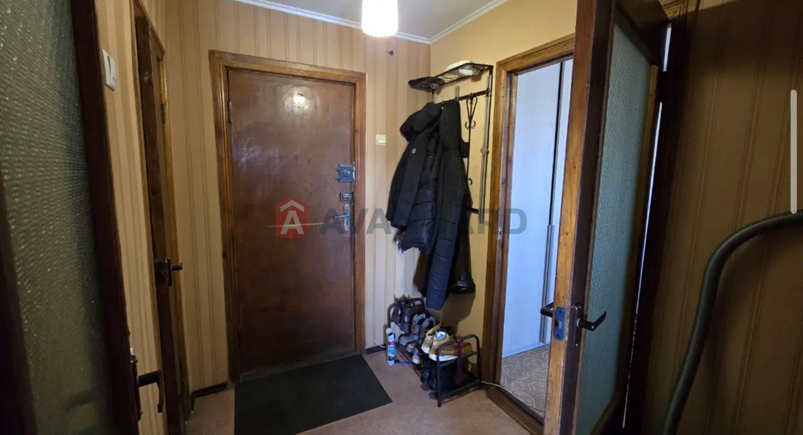 1 ��. ��������, 29/15/8 ��. �., 5/10 ������ ���� 9