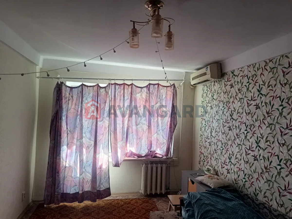 1 ��. ��������, 28/-/6 ��. �., 3/5 ������ ���� 2