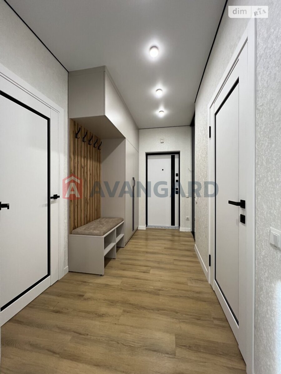 1 ��. ��������, 48/-/- ��. �., 5/8 ������ ���� 13