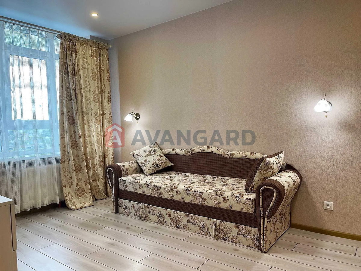 1 ��. ��������, 38/-/10 ��. �., 9/25 ������ ���� 14