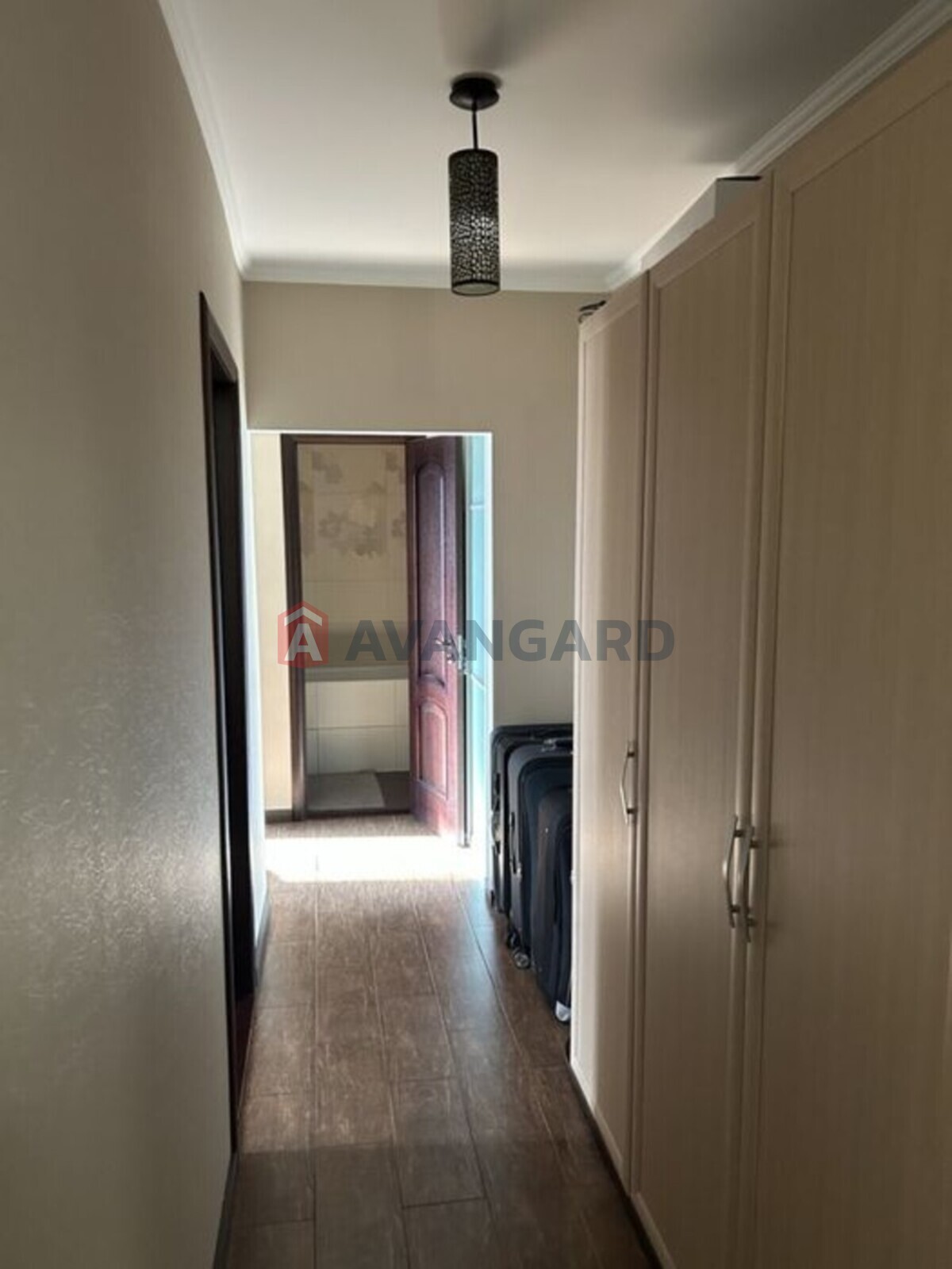 3 ��. ��������, 66/-/9 ��. �., 7/9 ������ ���� 6