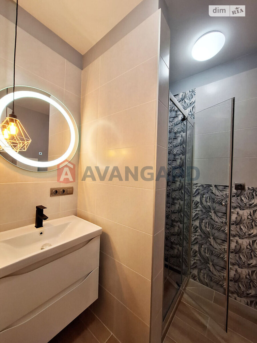 1 ��. ��������, 34/-/- ��. �., 23/25 ������ ���� 13