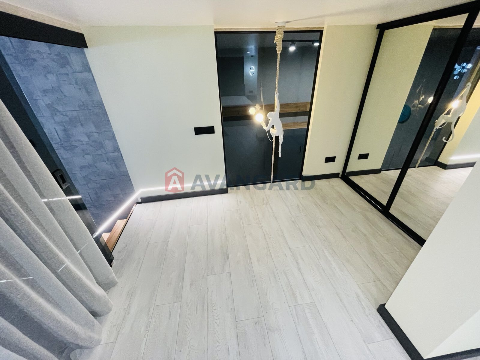 3 . , 132/-/20 . ., 18/18   10