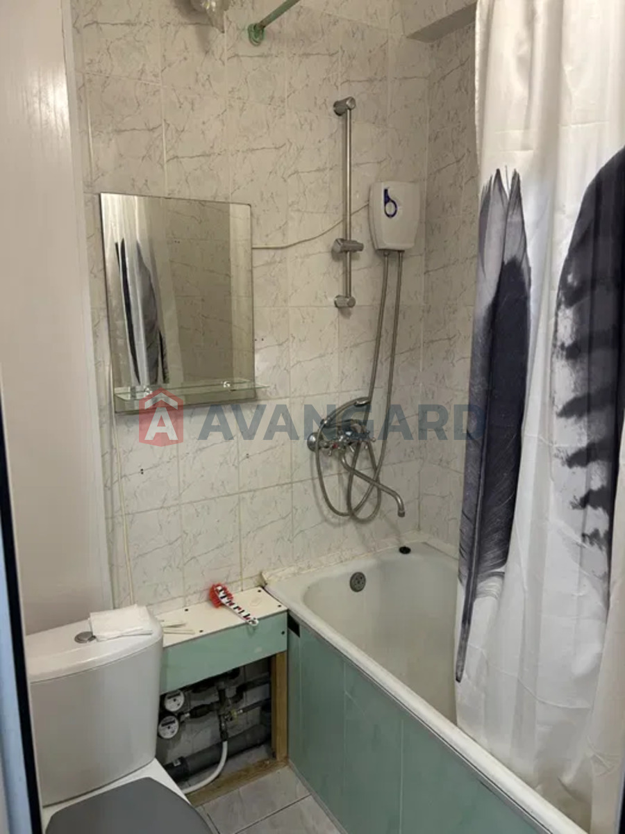 1 ��. ��������, 30/-/7 ��. �., 5/5 ������ ���� 9