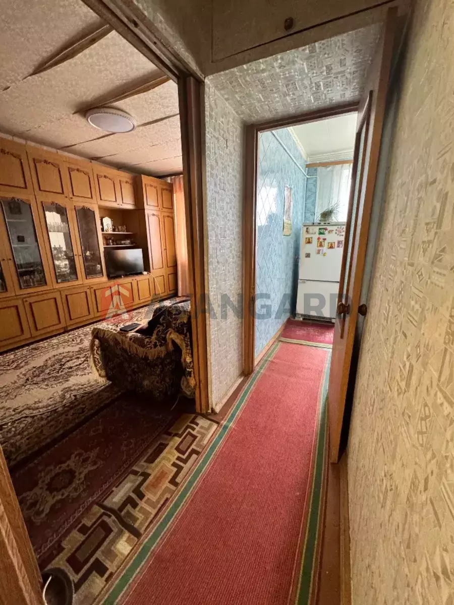 3 ��. ��������, 59/44/6 ��. �., 5/5 ������ ���� 4