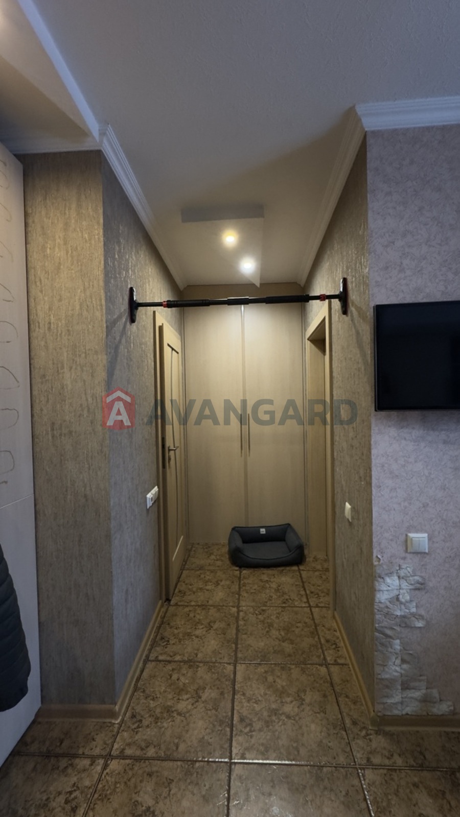 2 ��. ��������, 78/46/11 ��. �., 9/18 ������ ���� 13