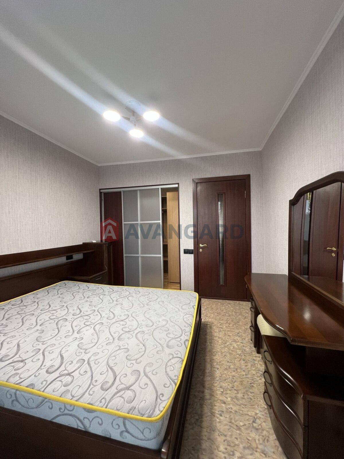 3 . , 66,8/47/9,4 . ., 3/12   13