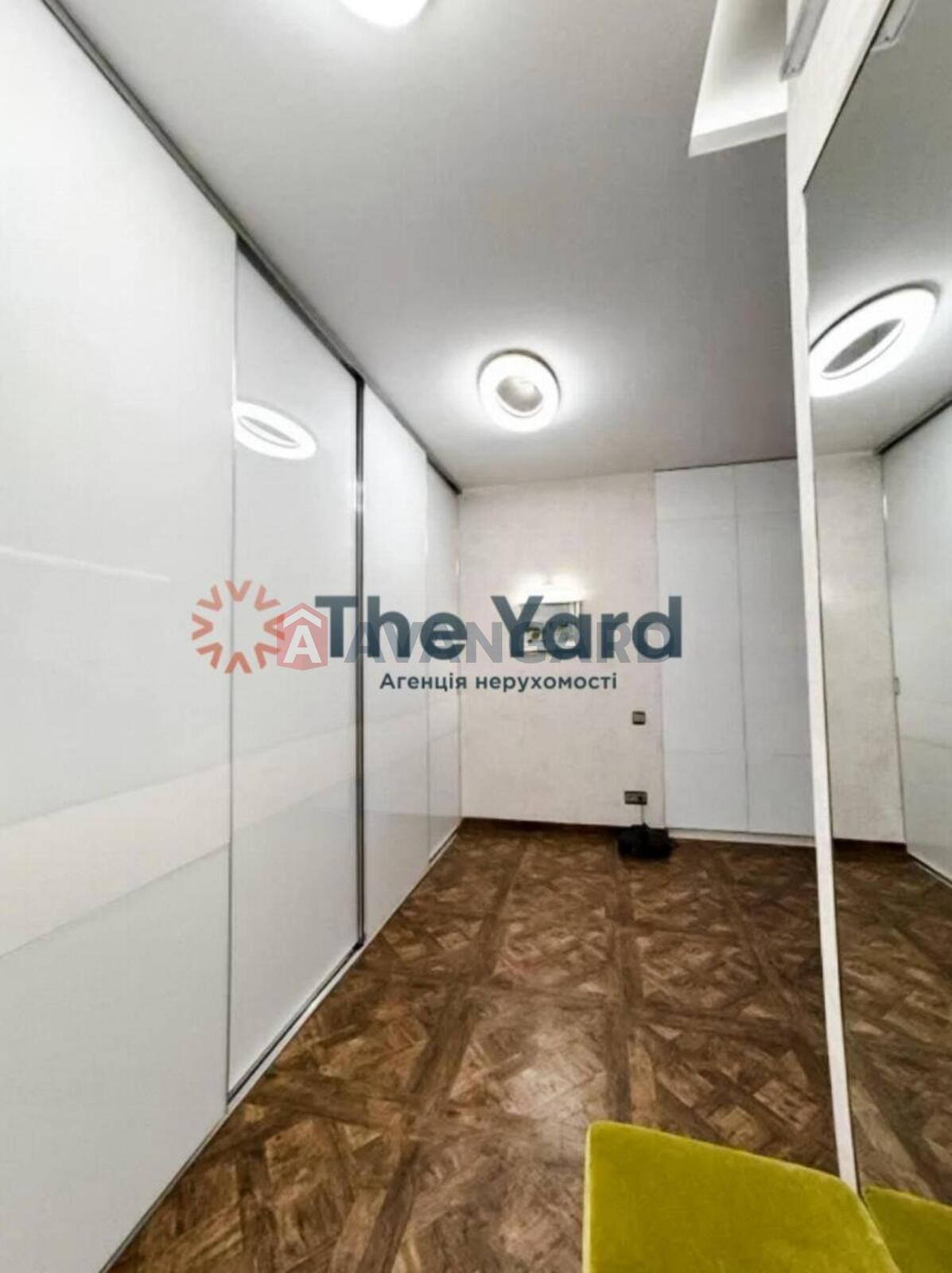 2 ��. ��������, 118/63/28 ��. �., 15/29 ������ ���� 10