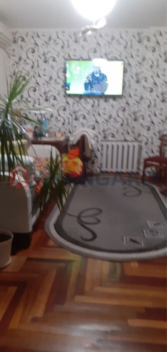 1 ��. ��������, 40/-/8 ��. �., 8/9 ������ ���� 1