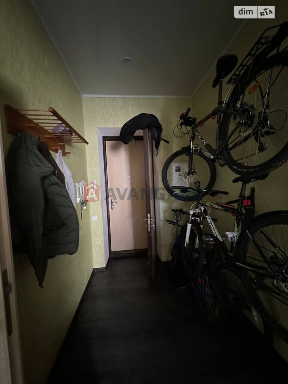 3 ����. ��������, 70/40/7 ��. �., 1/6 ���� ���� 10