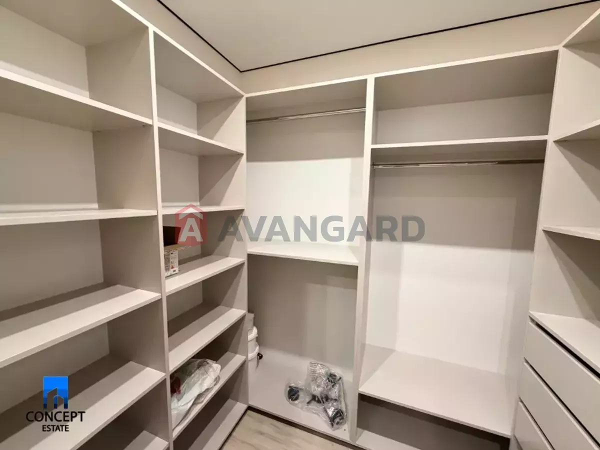 1 ��. ��������, 46/-/18 ��. �., 2/10 ������ ���� 3