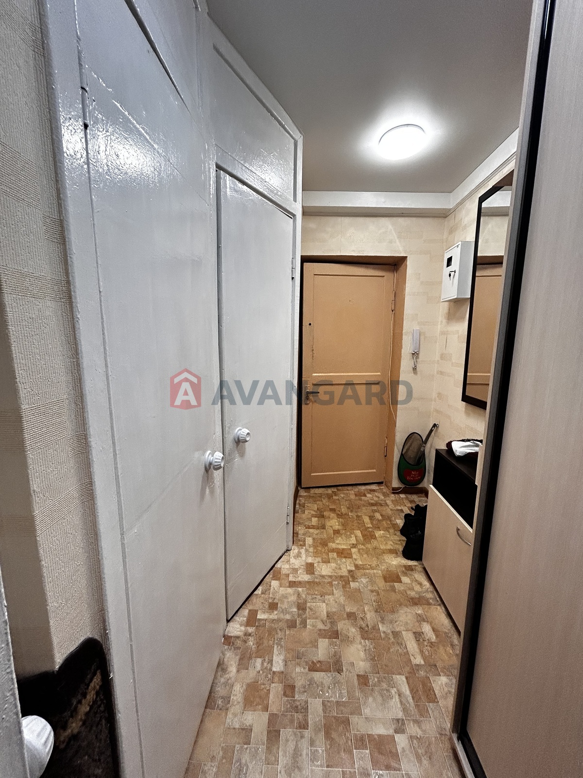 2 ��. ��������, 42,71/27,5/6,7 ��. �., 4/6 ������ ���� 2