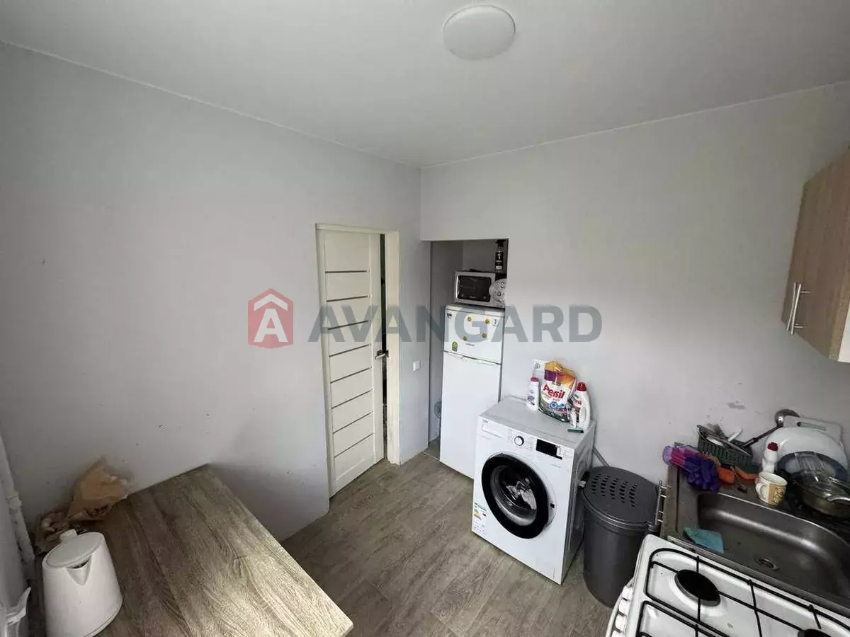 1 ��. ��������, 28/-/6 ��. �., 2/5 ������ ���� 8