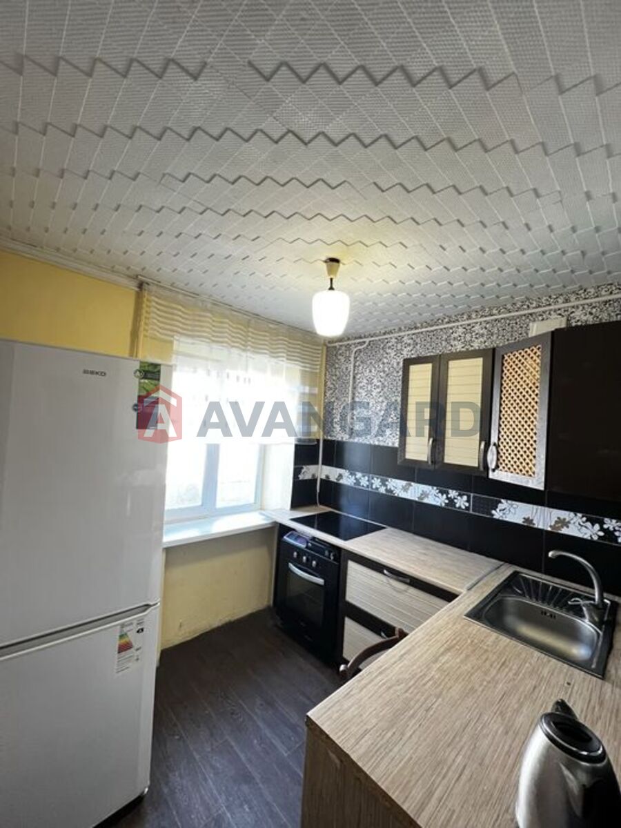 2 ����. ��������, 40/-/6 ��. �., 2/5 ���� ���� 3