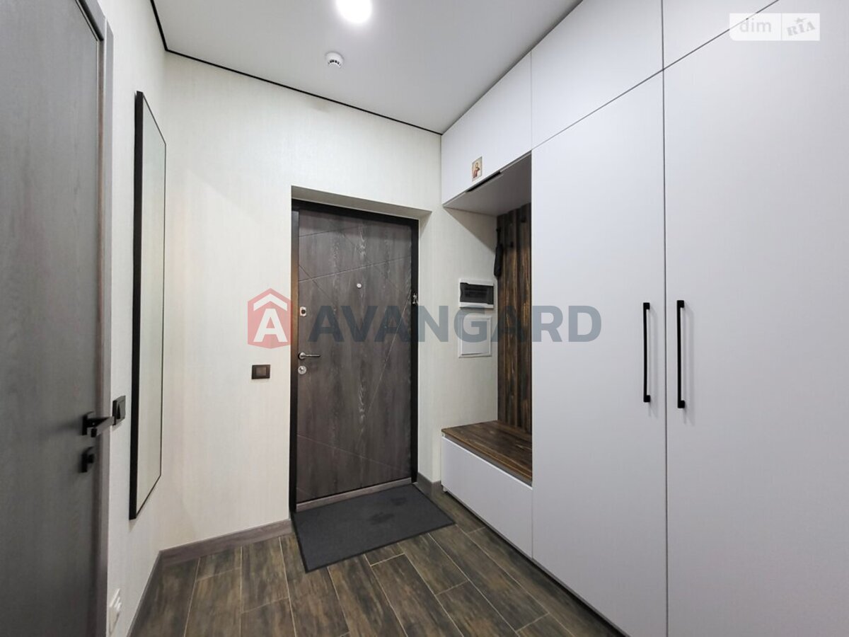 1 ��. ��������, 31/-/- ��. �., 12/16 ������ ���� 11