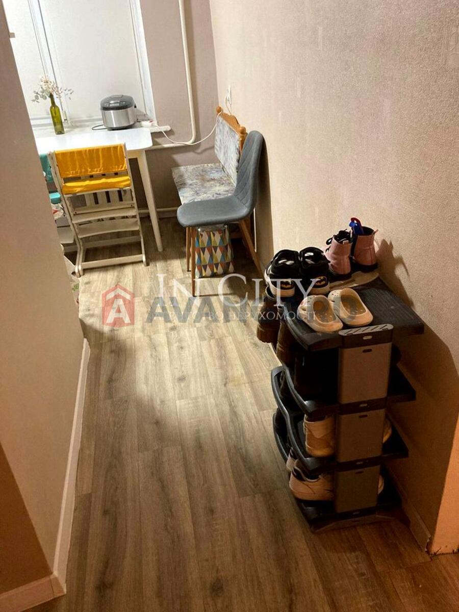 2 ����. ��������, 45.5 / 29.3 / 7.9 ��. �., 3/5 ���� ���� 6