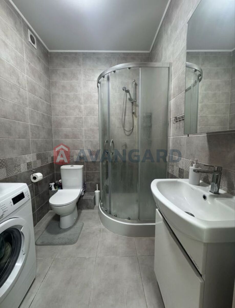 2 ����. ��������, 61/32.4/12.8 ��. �., 9/10 ���� ���� 13