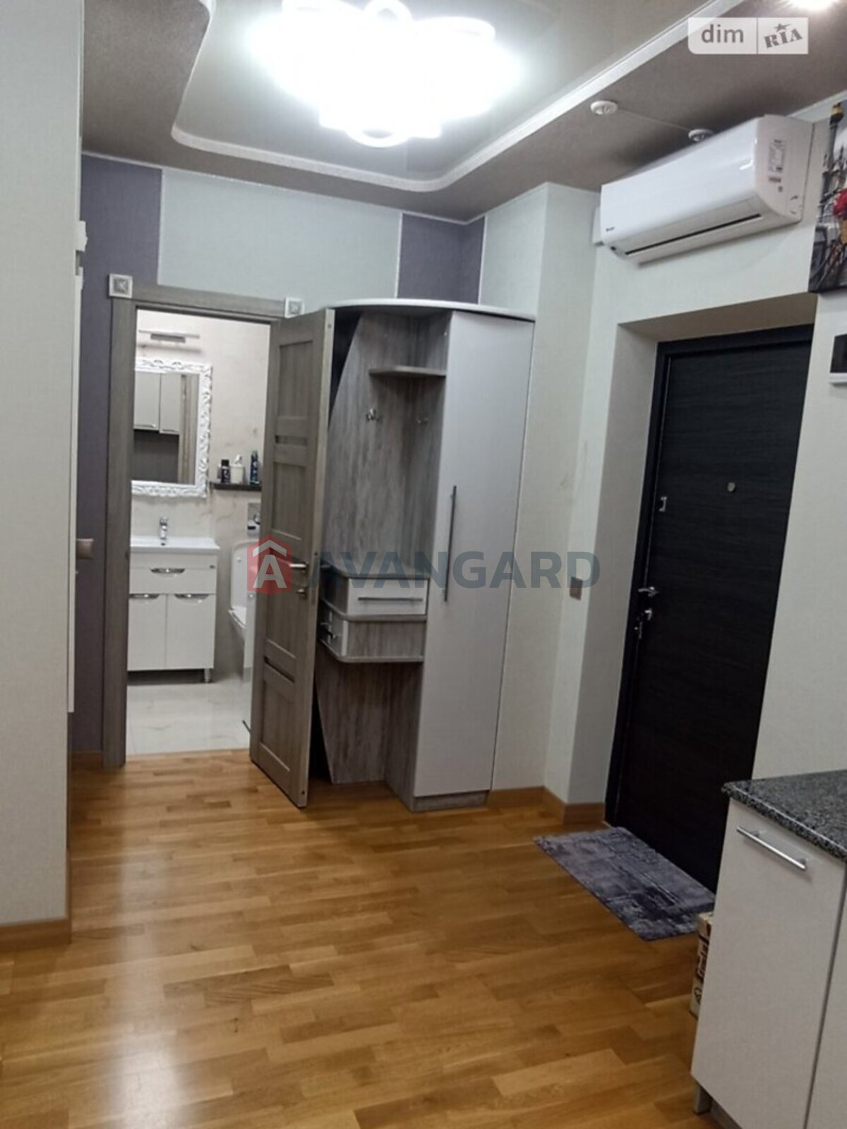 1 ����. ��������, 40/-/- ��. �., 6/16 ���� ���� 12