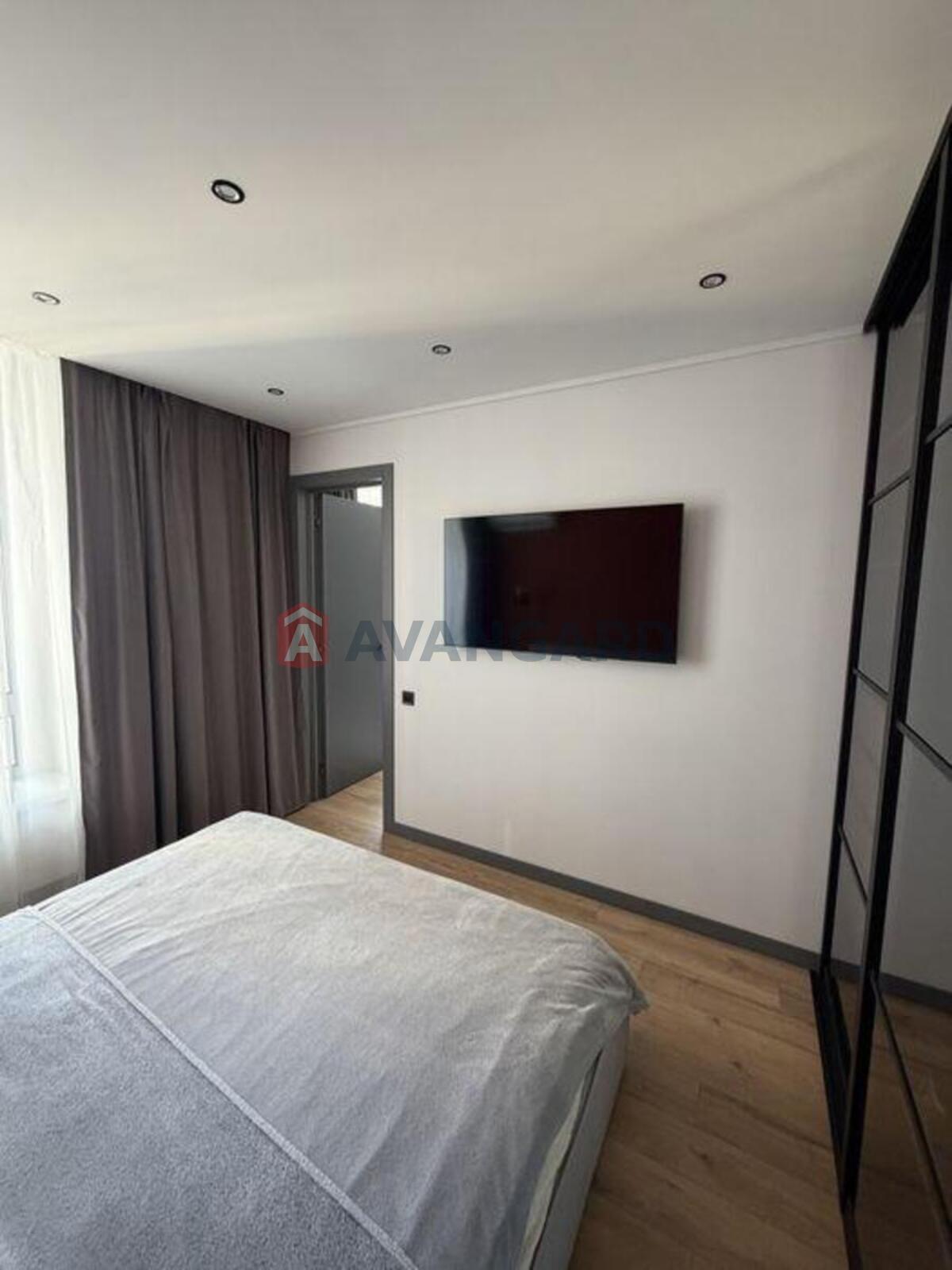 1 ����. ��������, 48/-/20 ��. �., 12/12 ���� ���� 8