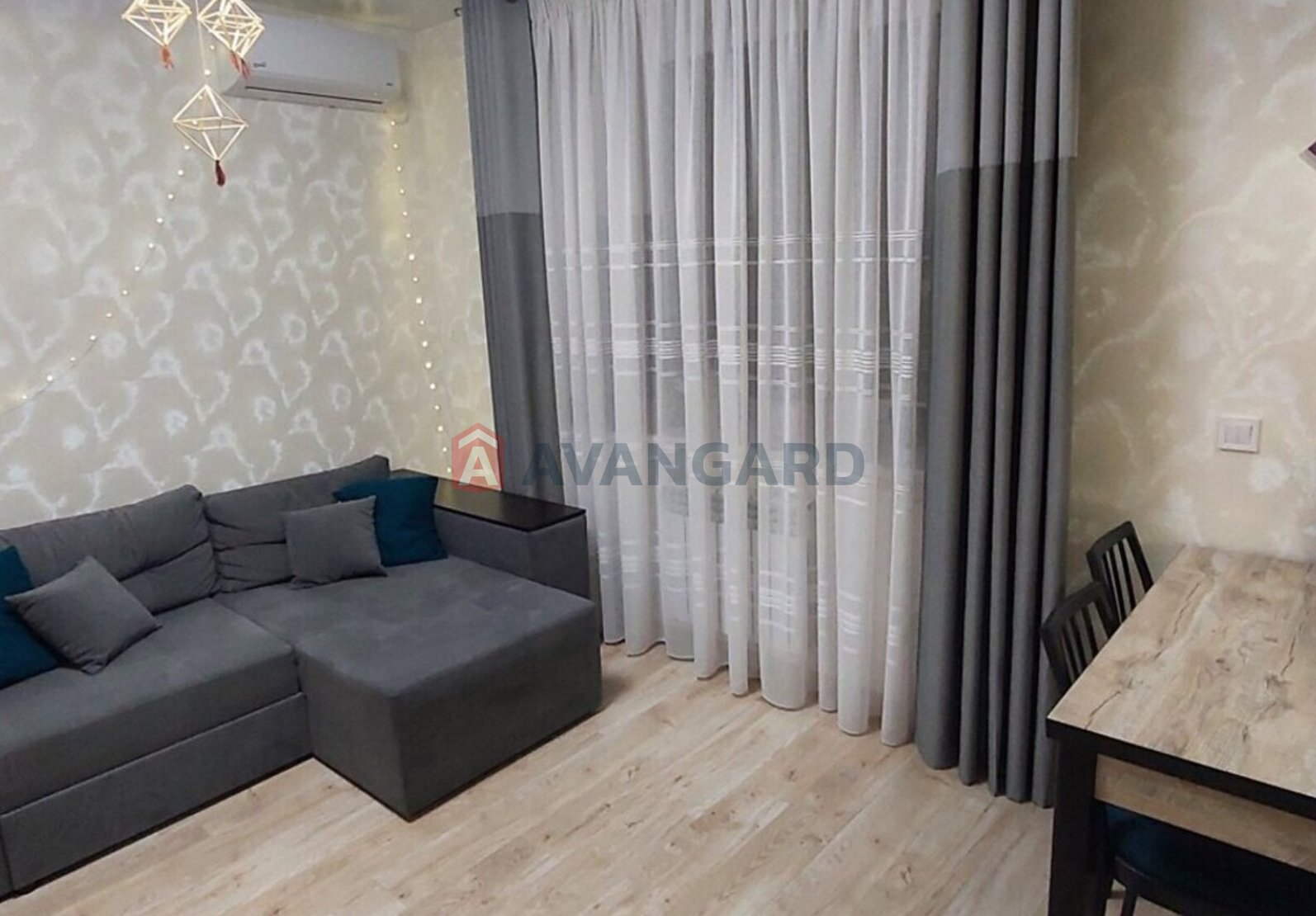 1 ����. ��������, 57/20/23 ��. �., 6/8 ���� ���� 8