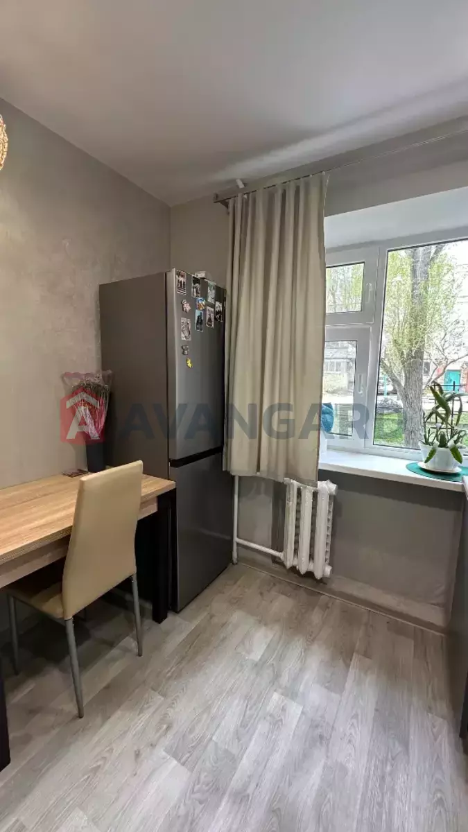 1 ��. ��������, 31/18/6 ��. �., 2/5 ������ ���� 4