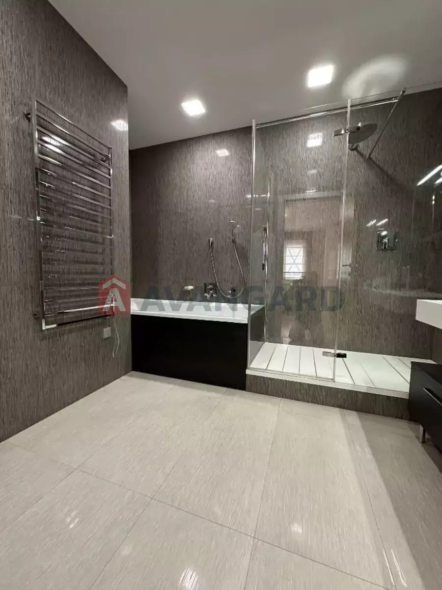 3 ��. ��������, 160/70/28 ��. �., 10/15 ������ ���� 15