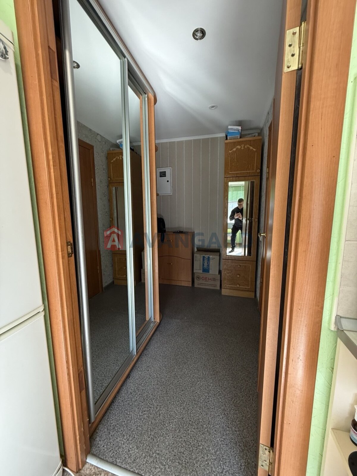 2 ��. ��������, 51.01/28.3/8.8 ��. �., 2/9 ������ ���� 8