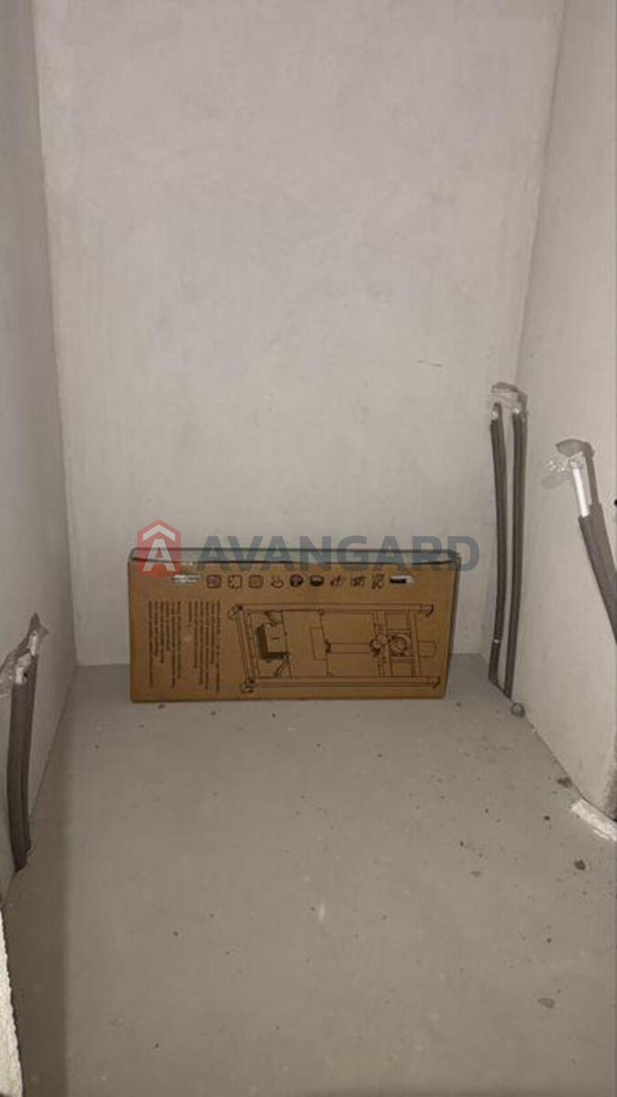 1 ��. ��������, 40/-/14 ��. �., 5/10 ������ ���� 7