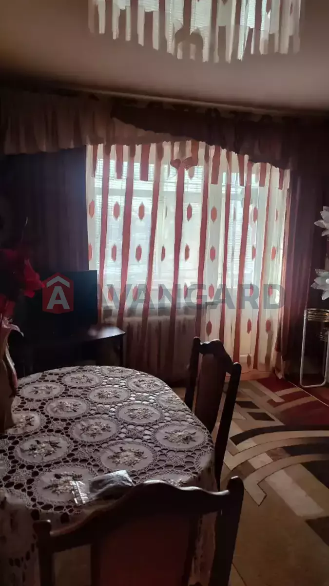 3 ��. ��������, 58/43/6 ��. �., 5/5 ������ ���� 14