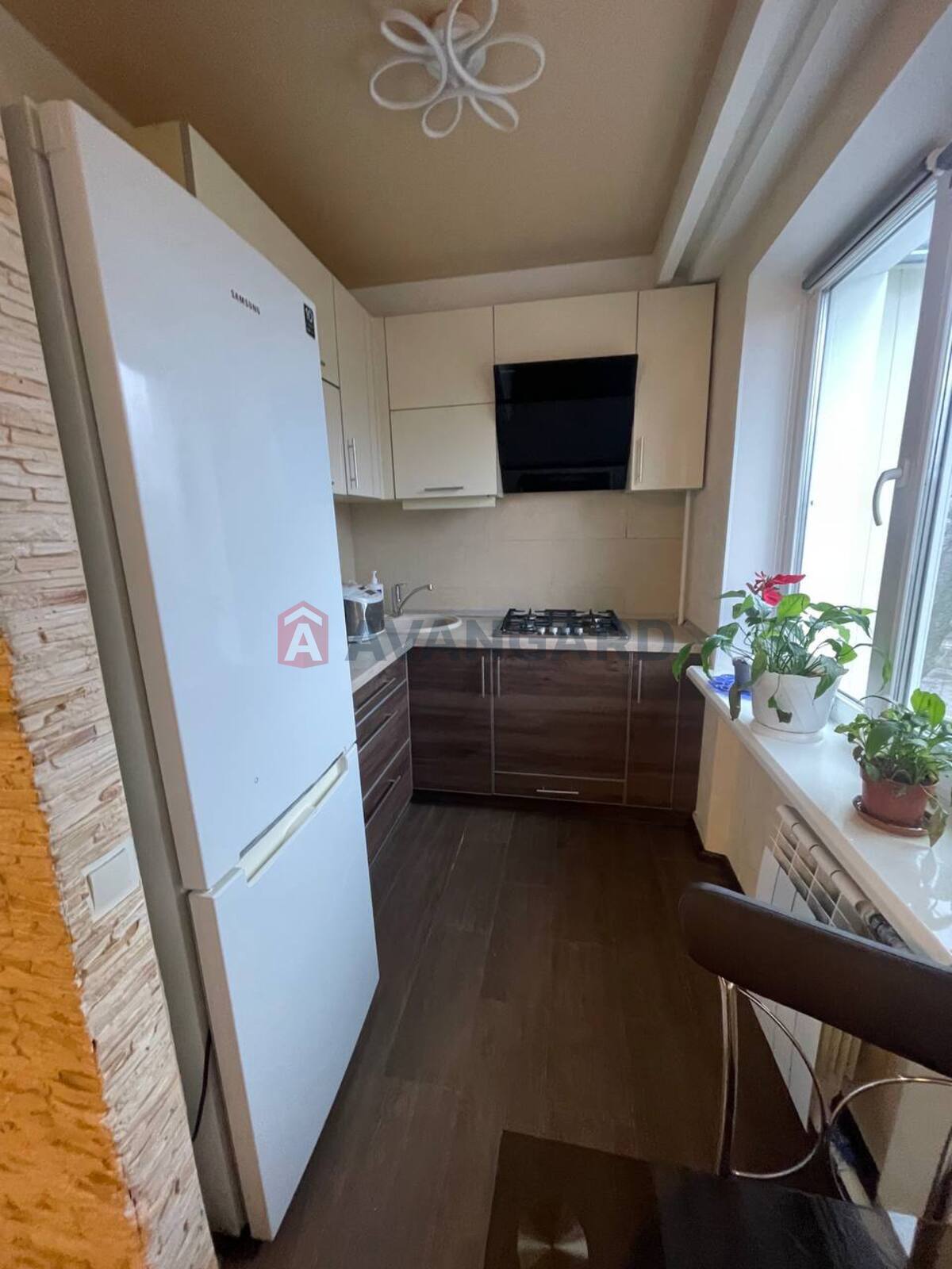 2 ��. ��������, 44/-/6 ��. �., 4/5 ������ ���� 3