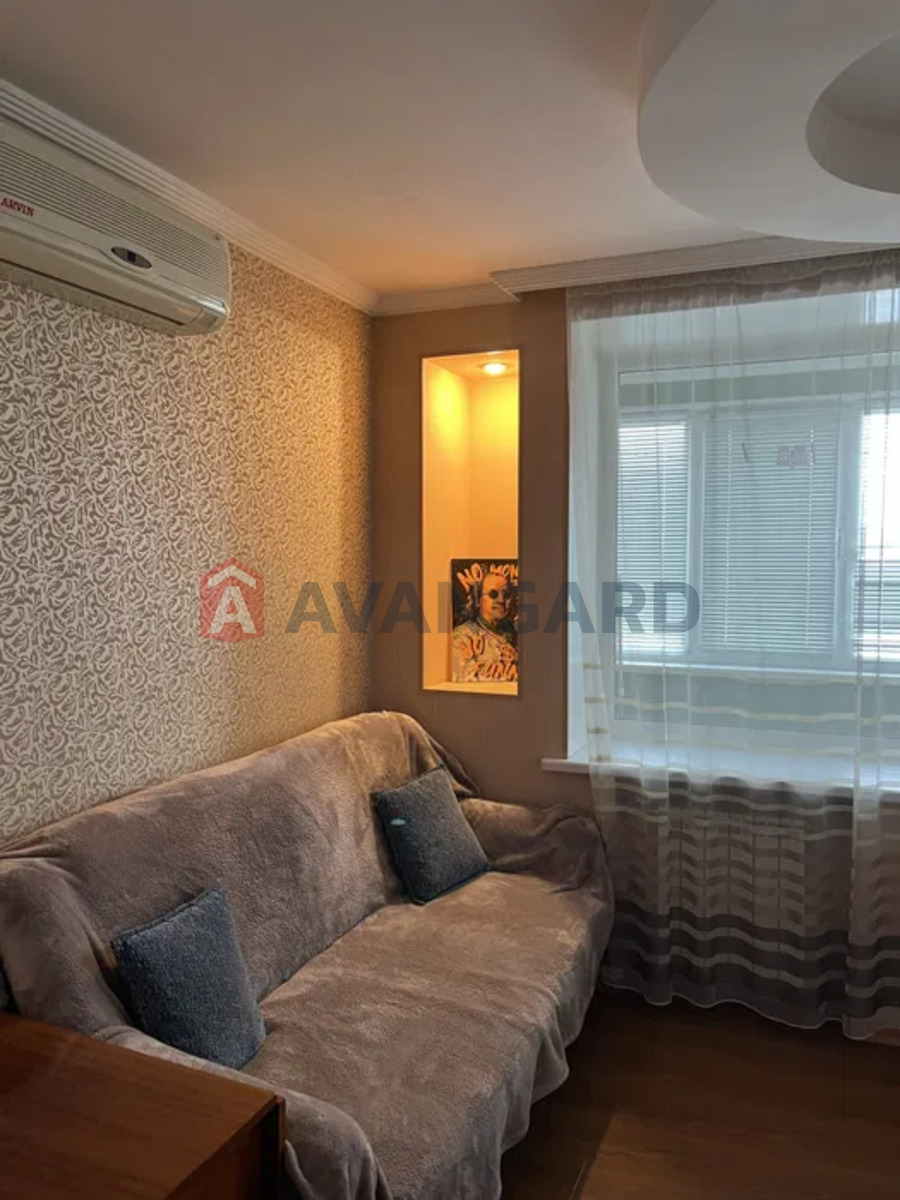 2 ��. ��������, 40/-/23 ��. �., 9/13 ������ ���� 2