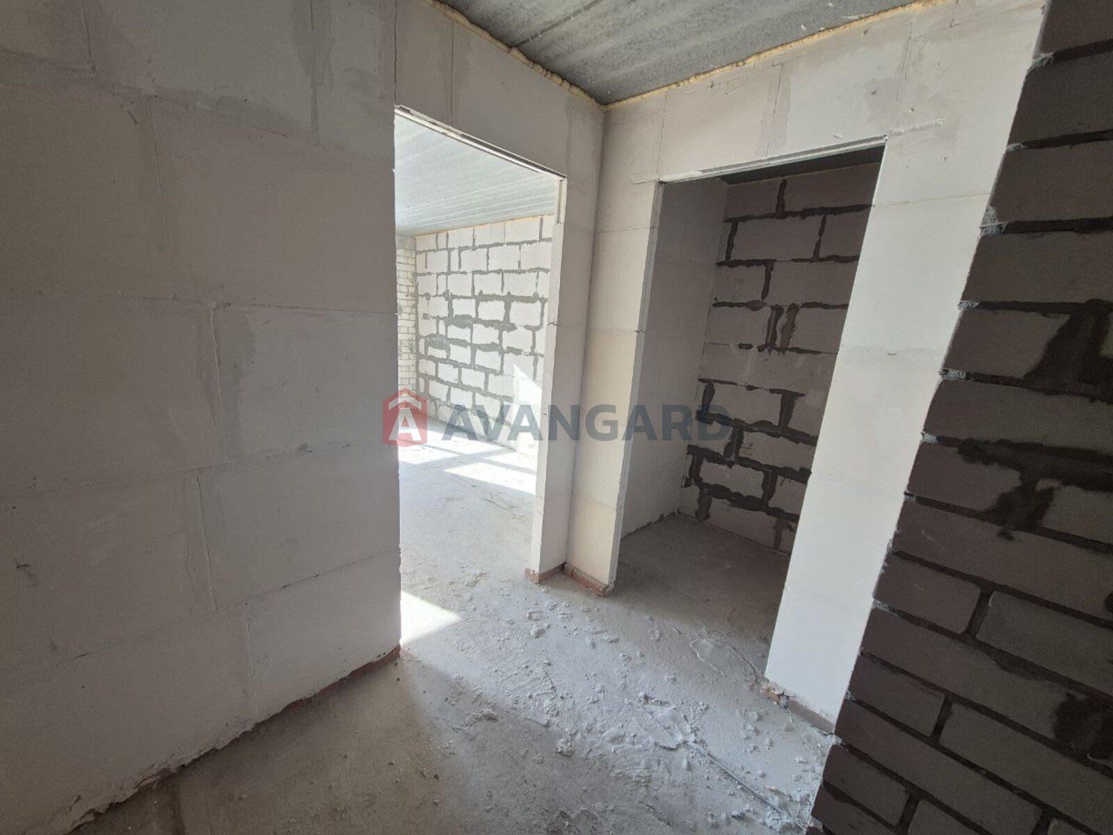 1 ��. ��������, 60/-/14 ��. �., 2/10 ������ ���� 4