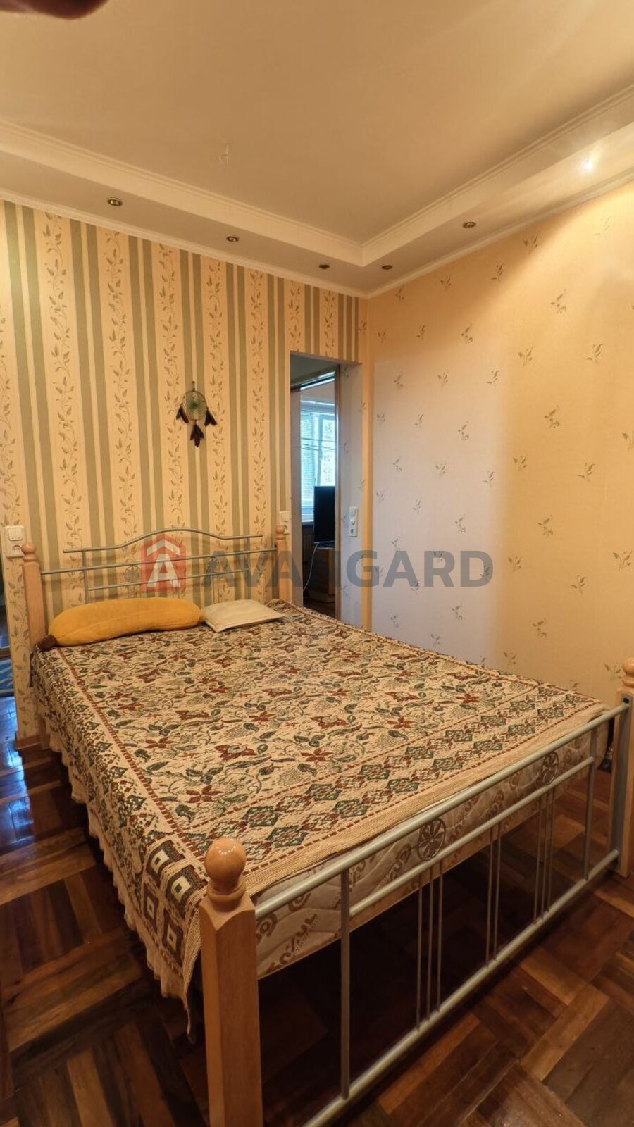 2 . , 52/31/8 . ., 2/9   6