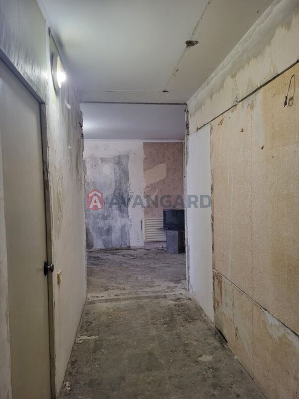 3 ��. ��������, 67/-/11 ��. �., 4/9 ������ ���� 8