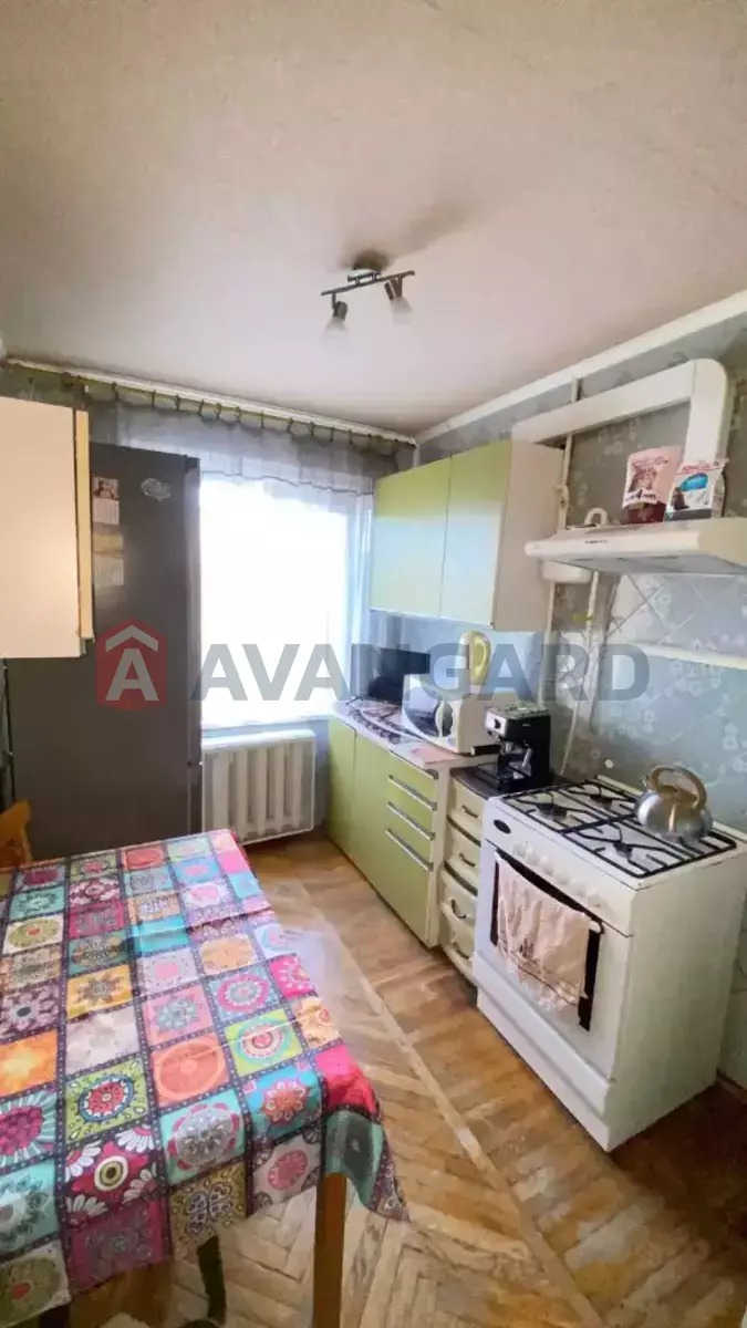 3 ����. ��������, 64/-/7 ��. �., 8/9 ���� ���� 4