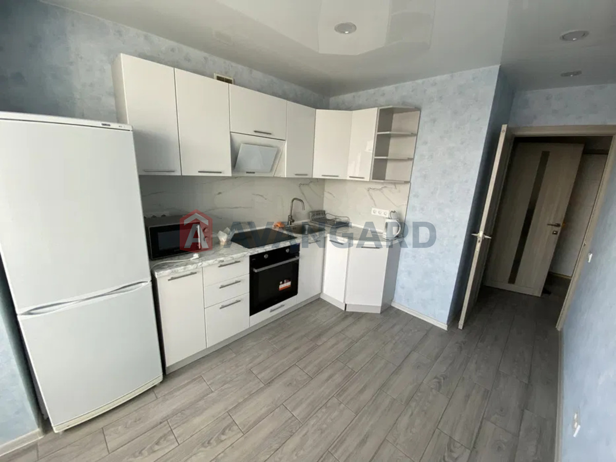 1 ��. ��������, 38/-/14 ��. �., 11/11 ������ ���� 2