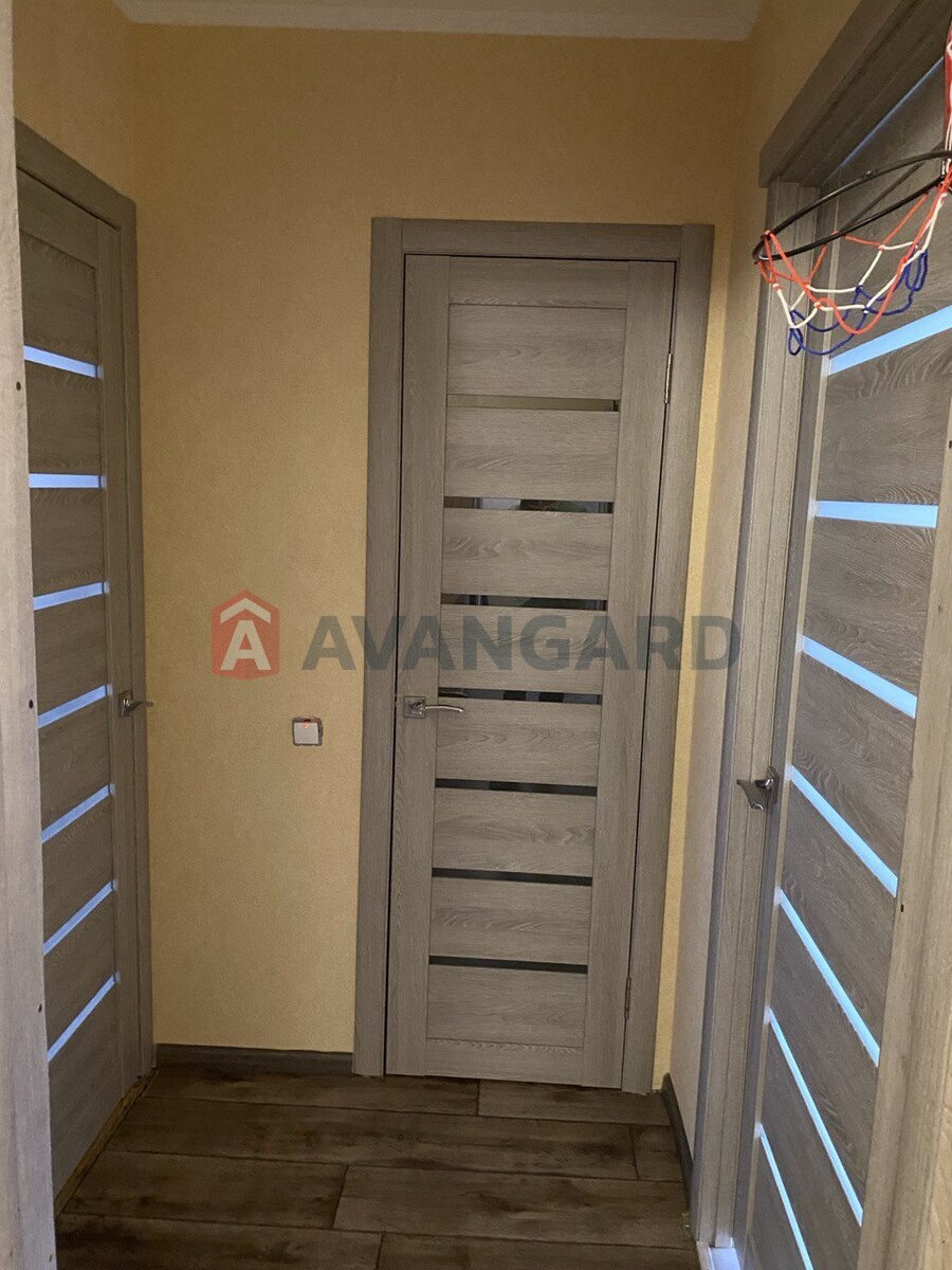 3 ��. ��������, 70/-/9 ��. �., 9/12 ������ ���� 21