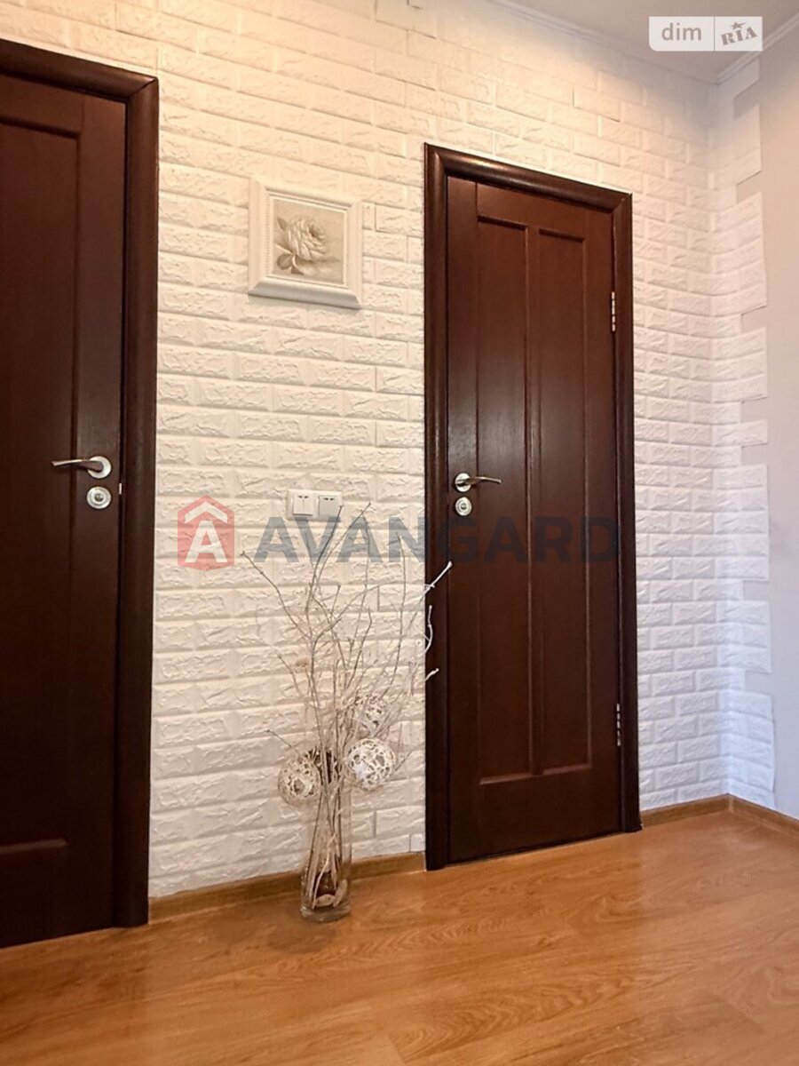 2 ��. ��������, 72/31/18 ��. �., 5/9 ������ ���� 12