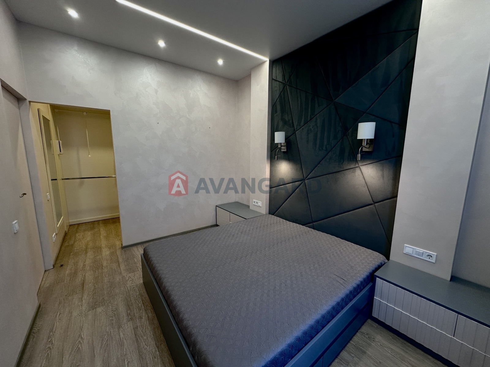 2 ��. ��������, 67,2/30/30 ��. �., 2/6 ������ ���� 13