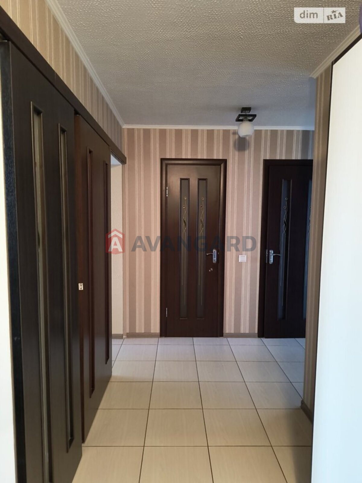 2 ��. ��������, 60/32/12 ��. �., 1/5 ������ ���� 6