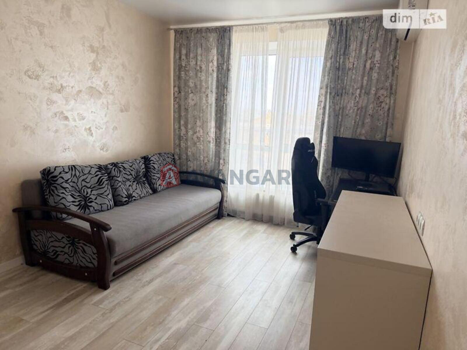 2 ��. ��������, 62/44/15 ��. �., 5/14 ������ ���� 6