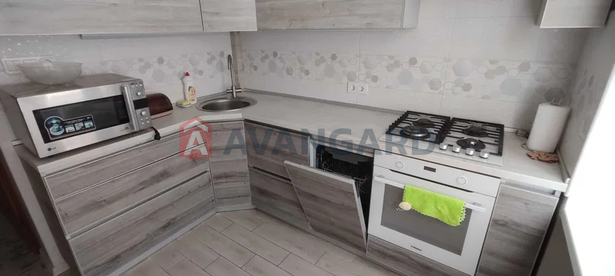 3 ��. ��������, 75/-/10 ��. �., 5/5 ������ ���� 1