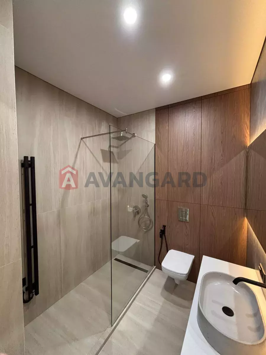 2 ��. ��������, 41/-/20 ��. �., 10/24 ������ ���� 12